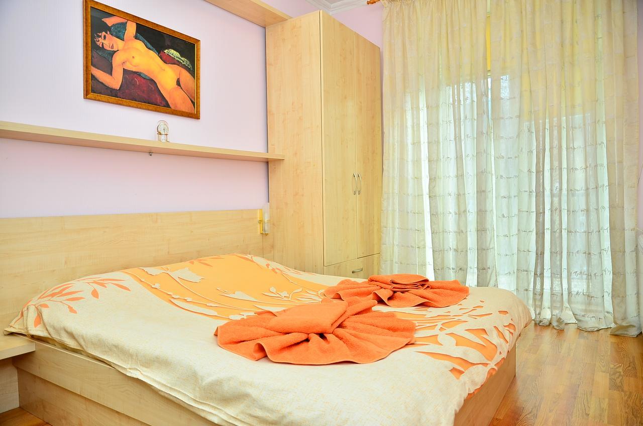 Bolshaya Vasilkovskaya 12 Apartment เคียฟ ภายนอก รูปภาพ